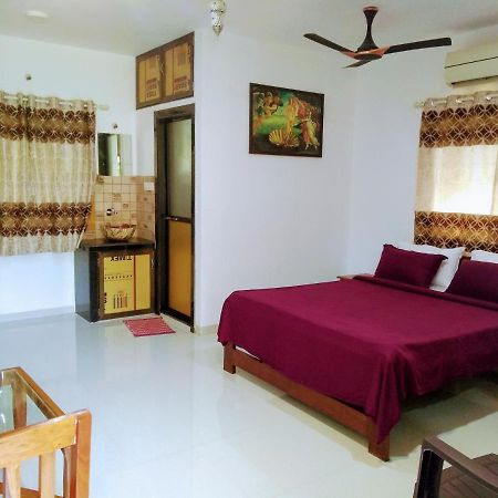 Dsk Studio Apartment, Siolim, Goa. ภายนอก รูปภาพ