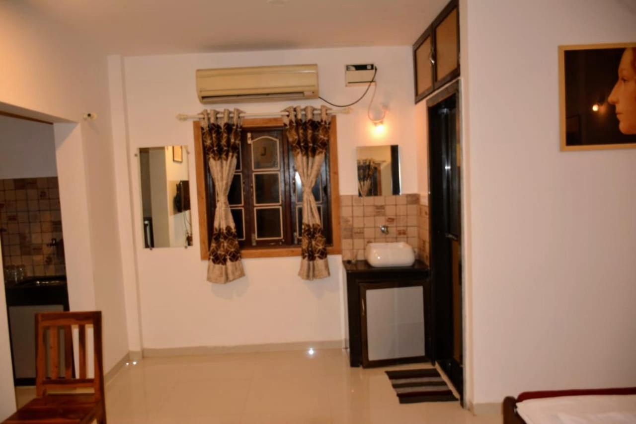 Dsk Studio Apartment, Siolim, Goa. ภายนอก รูปภาพ