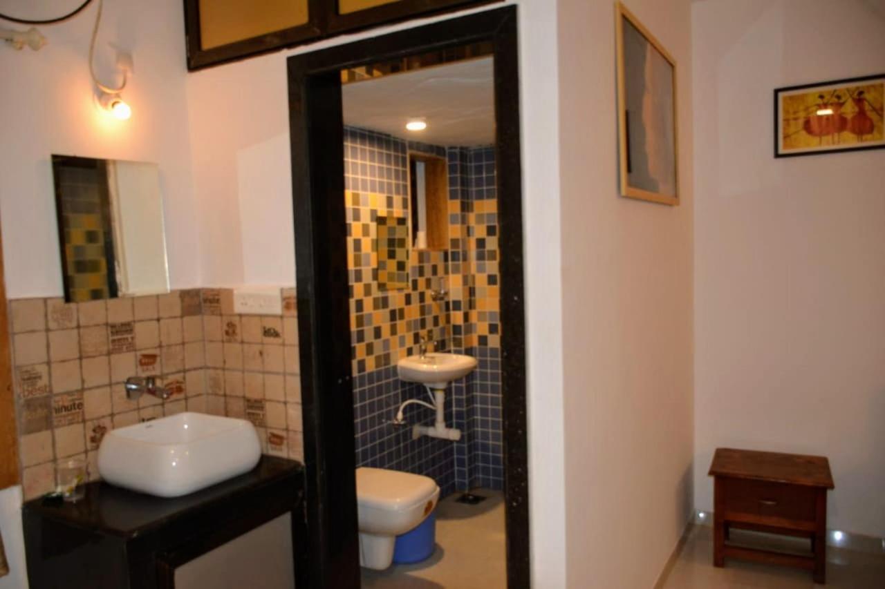 Dsk Studio Apartment, Siolim, Goa. ภายนอก รูปภาพ